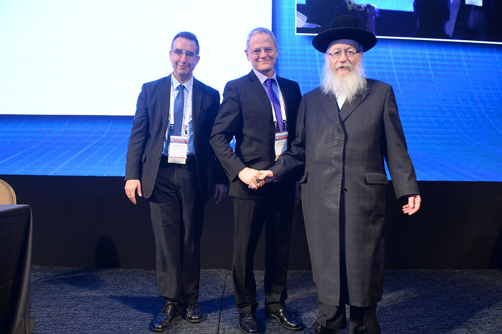Minister Litzman at the Tel Aviv conference. (Photo: Chen Damari)