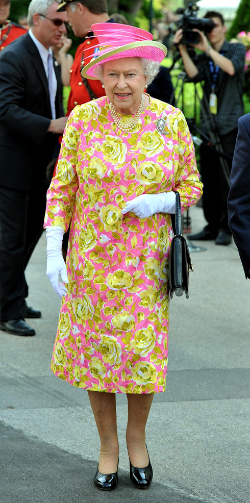 2010: שמלה פרחונית בביקור רשמי בקנדה  (צילום: Gettyimages)