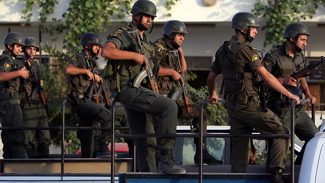 Palestinian police in Jenin (Photo: AP) (Photo: AP)
