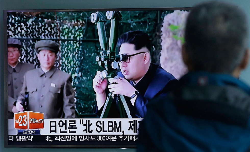 Kim Jong-un viewing ballistic missile tests (Photo: Reuters) (Photo: Reuters)
