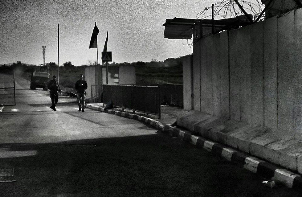 The border fence dividing Baqa al-Gharbiyye. (Photo: Ruba Ganaim)