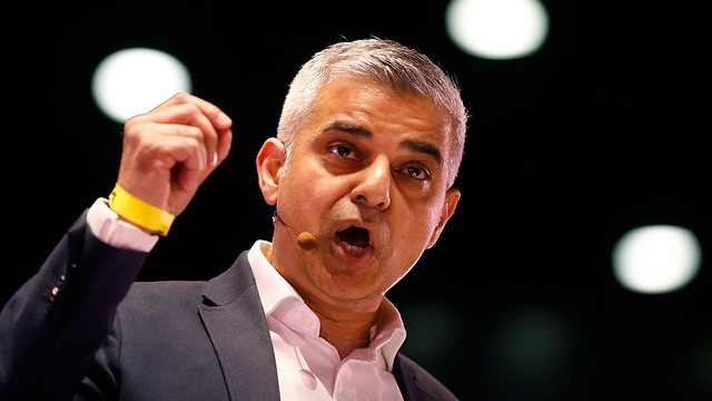 ראש העיר המוסלמי של לונדון. "נלחם כל חייו בקיצונים" (צילום: AP) (צילום: AP)