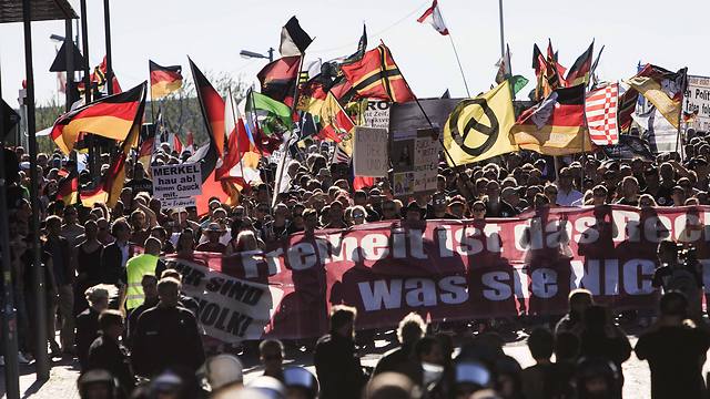 "הקהל של הימין הקיצוני אנטי ממסדי". מפגינים בגרמניה (צילום: gettyimages) (צילום: gettyimages)