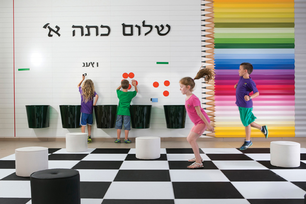 עיצוב החלל בבית הספר לאמנויות ולמדעים ברמת חן, רמת גן לשימוש הכתבה בלבד לאשה סטייליסט שרית שני חי