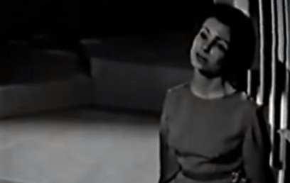 אסתר עופרים ב-1963. רק 10 שנים לאחר מכן הצטרפה ישראל לתחרות (צילום: מתוך יוטיוב) (צילום: מתוך יוטיוב)