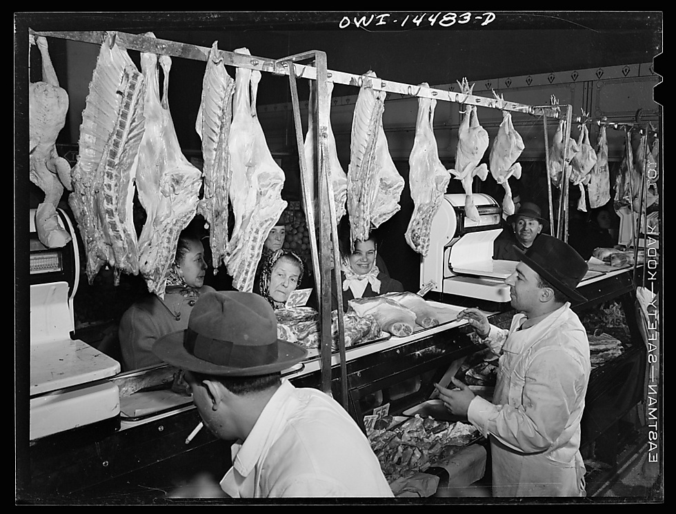 Kosher butcher store in New York (Photo: Library of Congress)