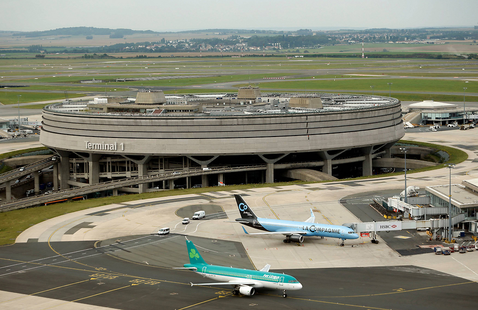 שדה התעופה שארל דה גול בפריז (צילום: רויטרס) (צילום: רויטרס)