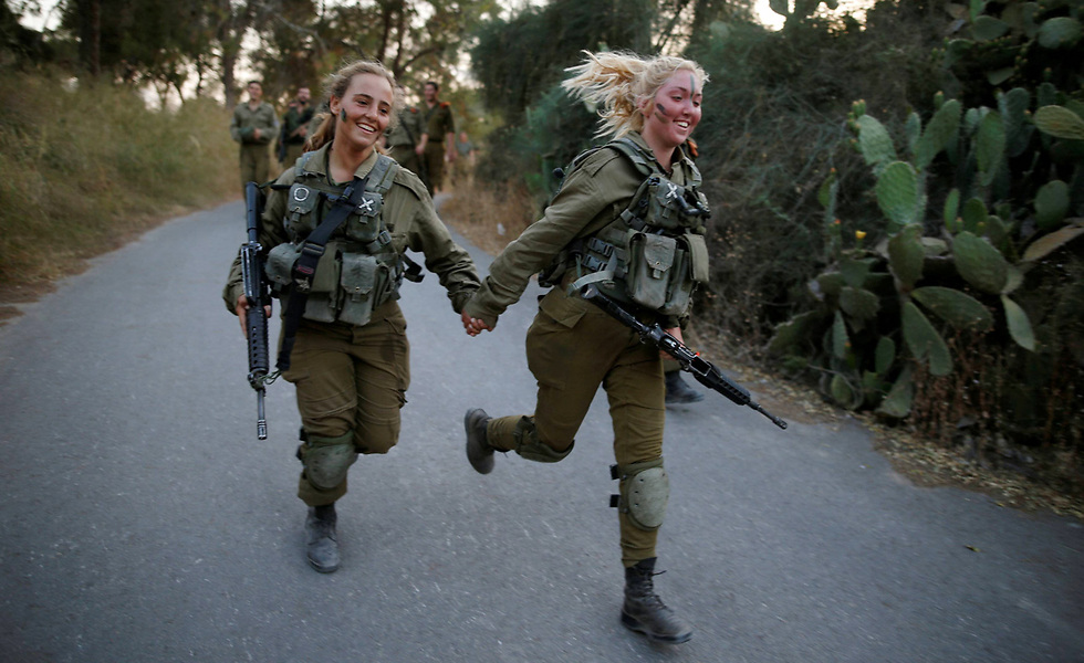 Female Search and Rescue soldiers during exercise (Photo: Reuters)