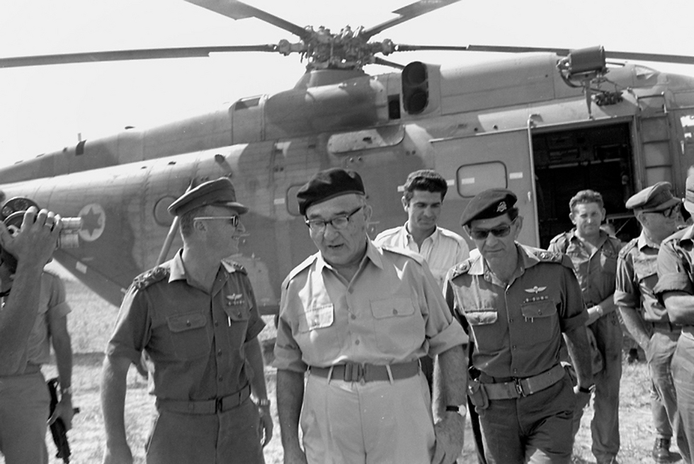 Dado, Eshkol, and Rabin on the Golan Heights after the Six Day War (Photo: IDF Archieves in the Ministry of Defense and Bamachane)