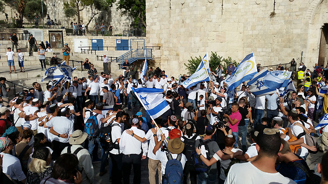 Jerusalem Day march (Photo: Eli Mendelbaum)