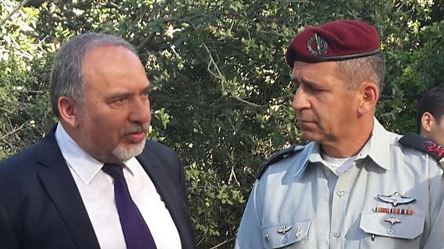 Либерман и генерал Кохави. Фото: пресс-служба ЦАХАЛа