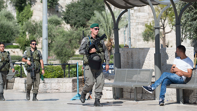 Security in Jerusalem's Old City (Photo: Yoav Davidkovich)