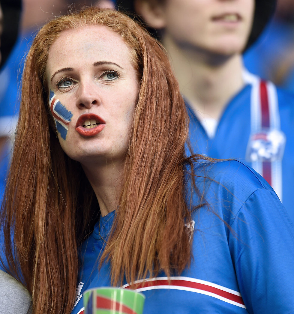 אוהדת נבחרת איסלנד (צילום: AFP) (צילום: AFP)