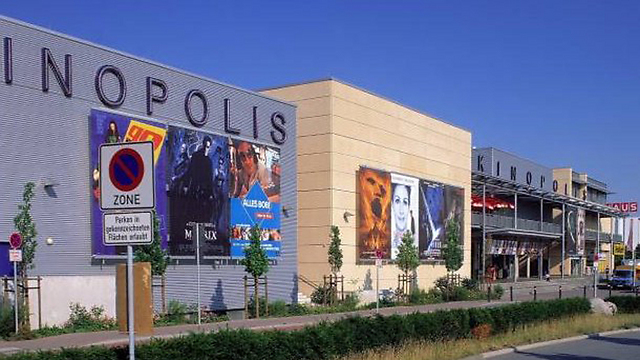 Shots fired in German cinema complex