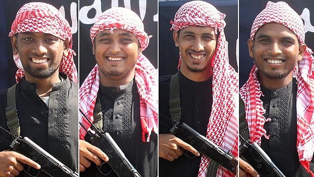 המחבלים, מחייכים בתמונות שפרסם דאעש ()