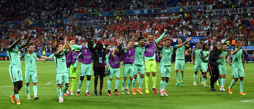 רחוקים משחק אחד מהיסטוריה. נבחרת פורטוגל (צילום: גטי אימג'ס) (צילום: גטי אימג'ס)