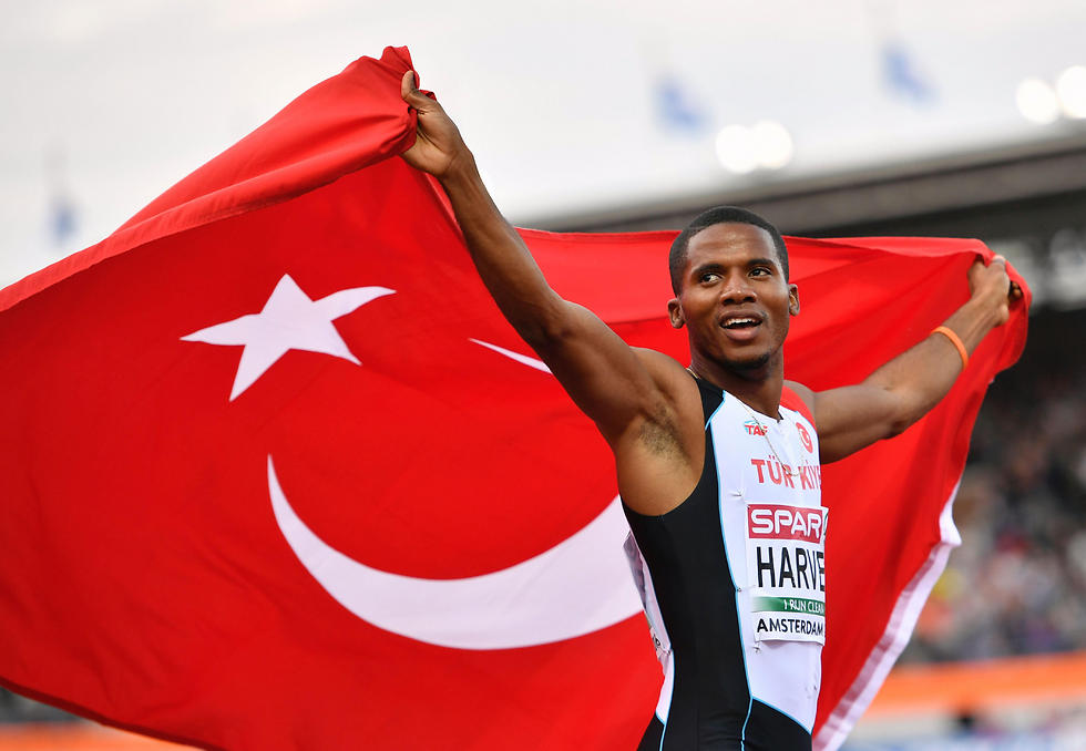 נולד בג'מייקה, מייצג את טורקיה. ג'אק עלי הארווי (צילום: AFP) (צילום: AFP)