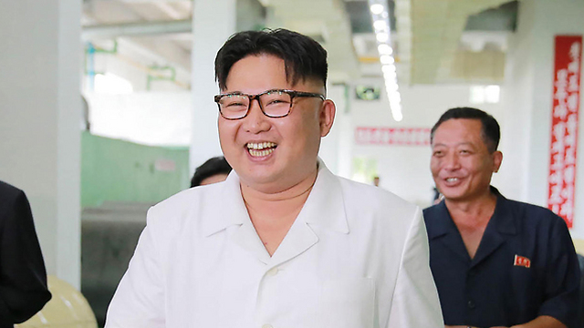 מנהיג צפון קוריאה. קים ג'ונג און (צילום: AFP PHOTO/KCNA VIA KNS) (צילום: AFP PHOTO/KCNA VIA KNS)