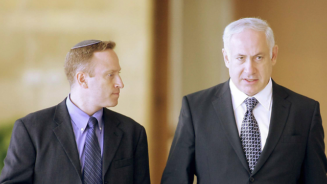 Ari Harow with Prime Minister Netanyahu (Photo: Alex Kolomoisky) (Photo: Alex Kolomoisky)