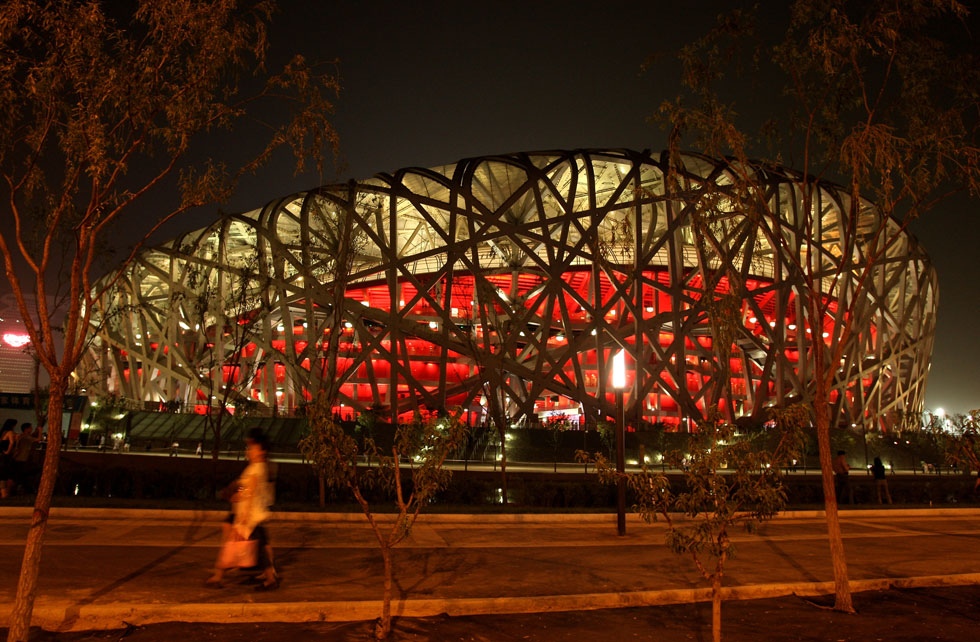 העוצמה של סין עם האלגנטיות של הרצוג ודה מרון (יחד עם האמן הסיני איי וואי וואי) יצרו את האייקון הגדול של אולימפיאדת בייג'ין, ''קן הציפור'' (צילום: Gettyimages)