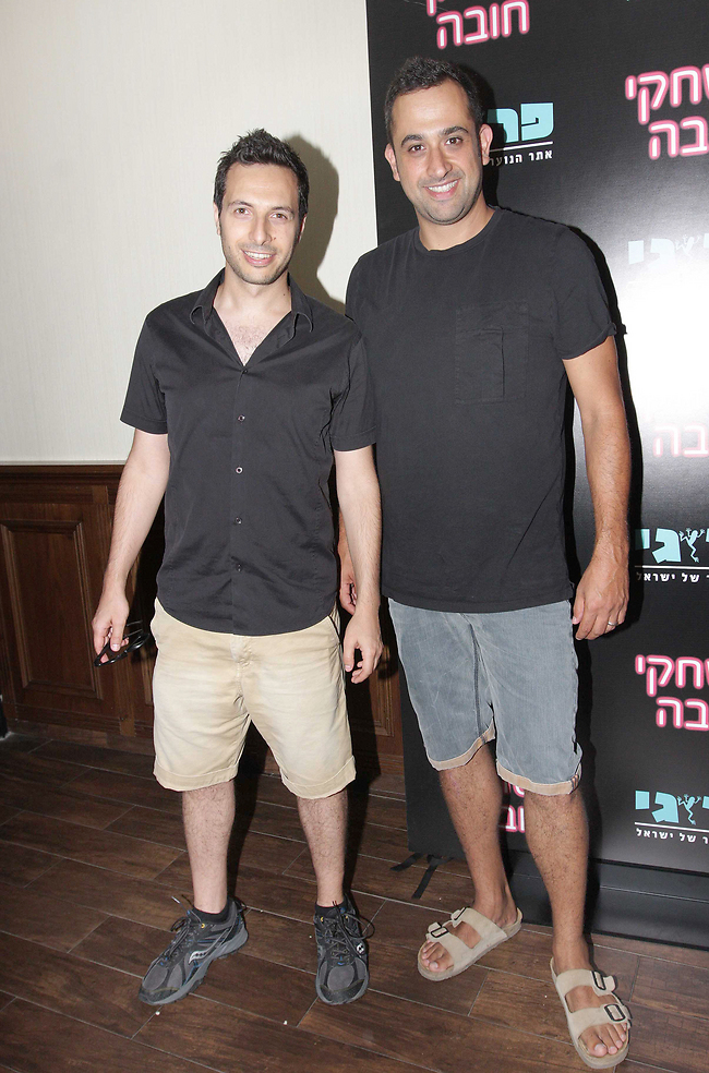 תספרו בדיחה. דובדבני וקובץ' (צילום: ענת מוסברג) תספרו בדיחה. דובדבני וקובץ' (צילום: ענת מוסברג)