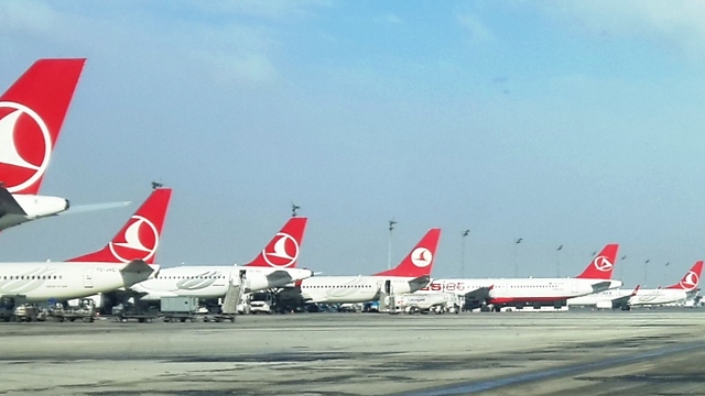 שדה התעופה באיסטנבול. 98 טיסות בין טורקיה לישראל בשבוע (צילום: עמית קוטלר) (צילום: עמית קוטלר)