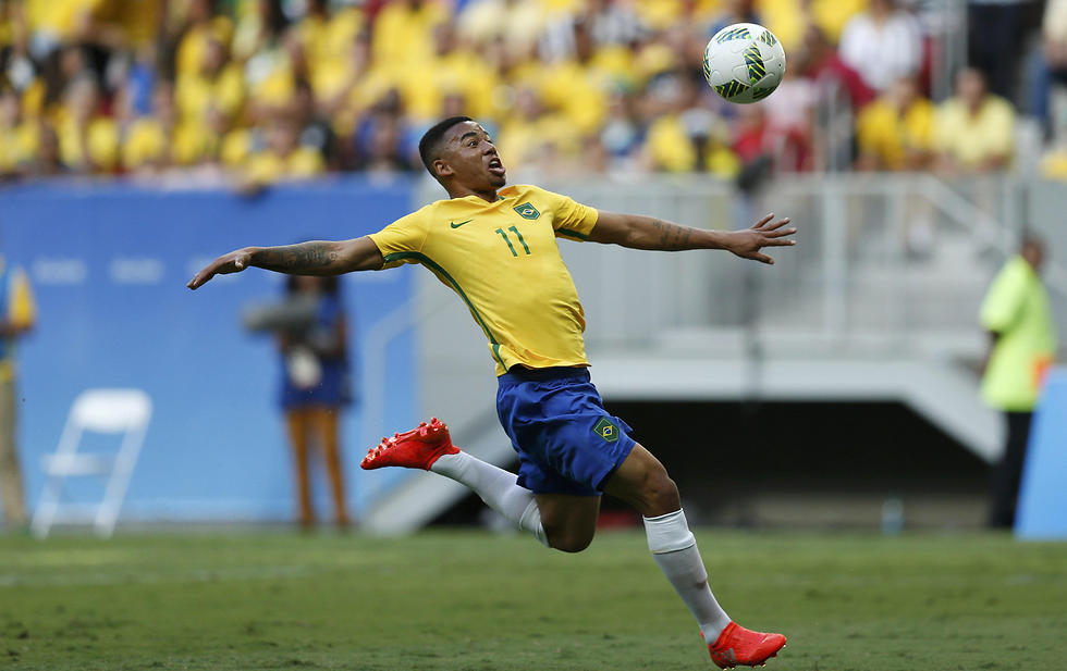 "לא יכולתי לדמיין שזה יקרה". גבריאל במשחקים האולימפיים בריו (צילום: רויטרס) (צילום: רויטרס)
