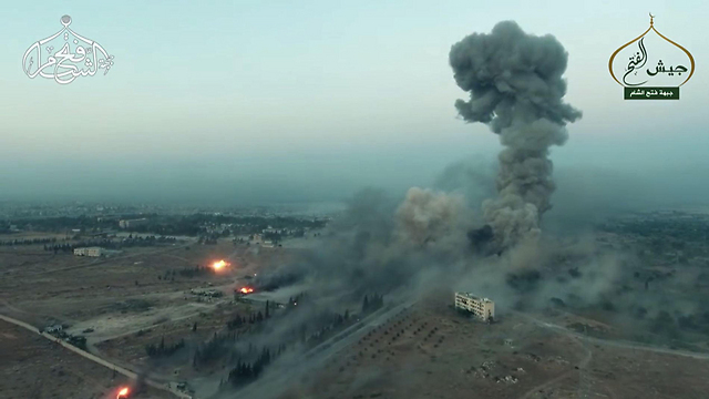 ההפצצות באזור חלב (צילום: AFP, FATEH AL-SHAM FRONT) (צילום: AFP, FATEH AL-SHAM FRONT)