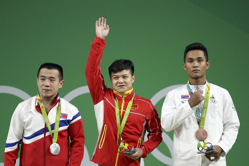 זהב אולימפי שני ללונג אחרי שזכה בבייג'ינג (צילום: רויטרס) (צילום: רויטרס)