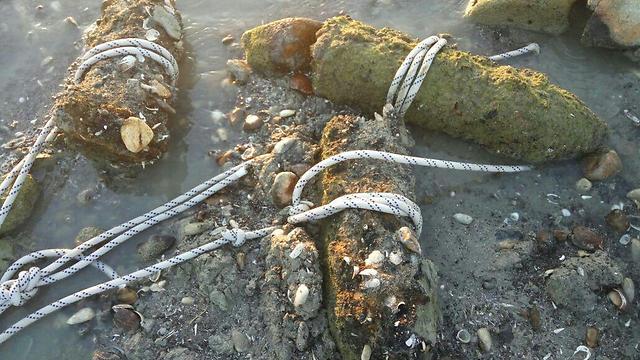 The artillery rounds found on the shores of the Sea of Galilee (Photo: Israel Police)