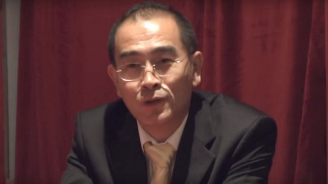 סגן השגריר שערק, תאה יונג הו (צילום: youtube) (צילום: youtube)