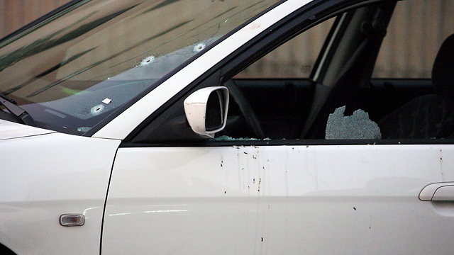 הרכב שבו נרצח מור אלגרבלי (צילום: מיכאל קרמר) (צילום: מיכאל קרמר)