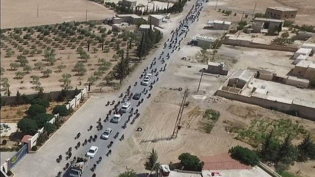 ISIS fleeing Manjib using human shields to protect themselves