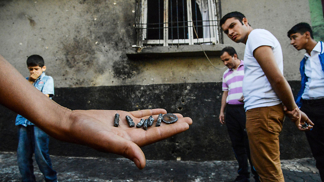 Projectiles from the bomb (Photo: AFP) (Photo: AFP)