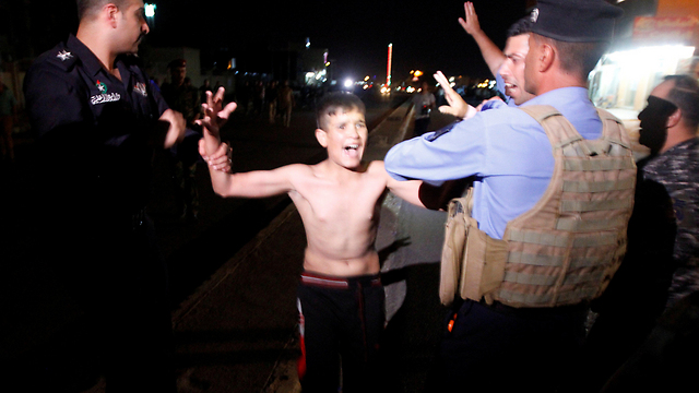 ההשתלטות על הילד-מחבל-מתאבד בעיראק (צילום: רויטרס) (צילום: רויטרס)