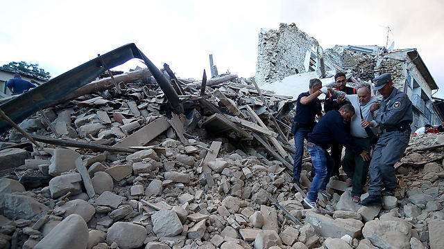 ההרס באיטליה, הבוקר (צילום: AFP) (צילום: AFP)