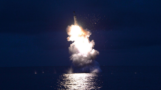 עוד הוכחה לשיגור טיל בליסטי מצוללת בחודש שעבר (צילום: AP) (צילום: AP)