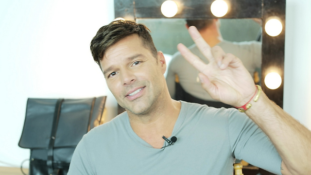 Ricky Martin says hello