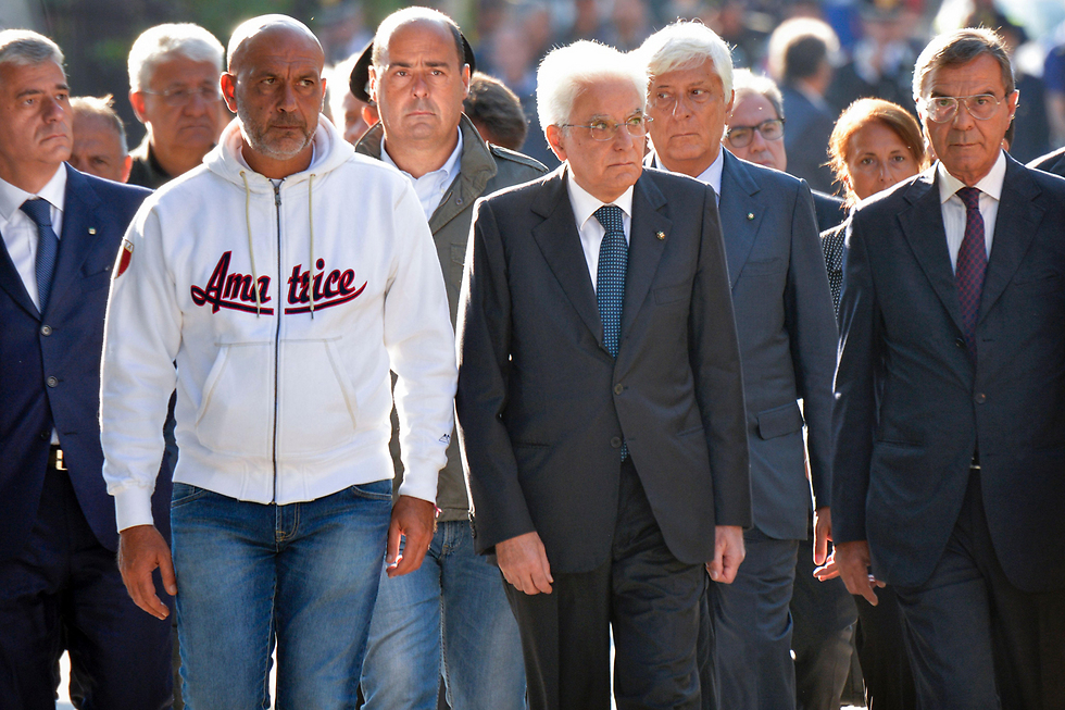 Italian President Sergio Mattarella (Center) visiting Amatrice. (Photo: AFP)