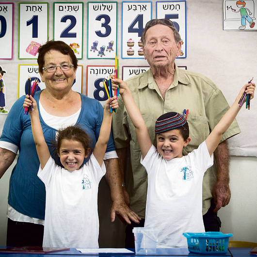 Miriam and Israel with granddaughter Galiya and great-grandson Uriya (Photo: Gil Nechushtan)