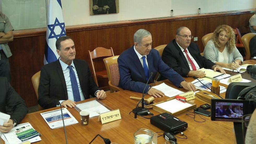 Prime Minister Netanyahu and Yisrael Katz (Photo: Yael Friedson) 