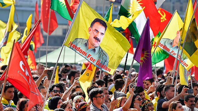 A Kurdish nationalist procession (Photo: AP) (Photo: AP)