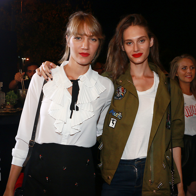 אודם אדום ואתן מסודרות. נעם פרוסט וג'ני צ'רוואני (צילום: לנס הפקות)