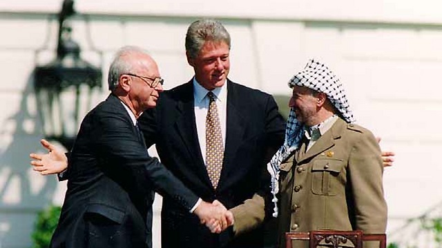 Историческое рукопожатие, 1993 год
