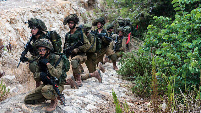 Paratroopers during field exercises (Photo: IDF Spokesperson's Unit) (Photo: IDF Spokesperson's Unit)