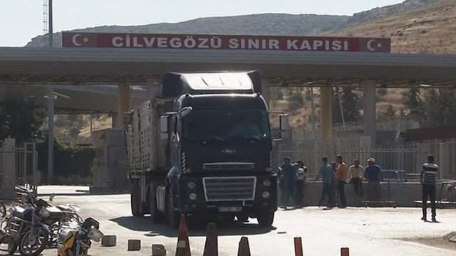 UN aid trapped on the Turkish border with Syria