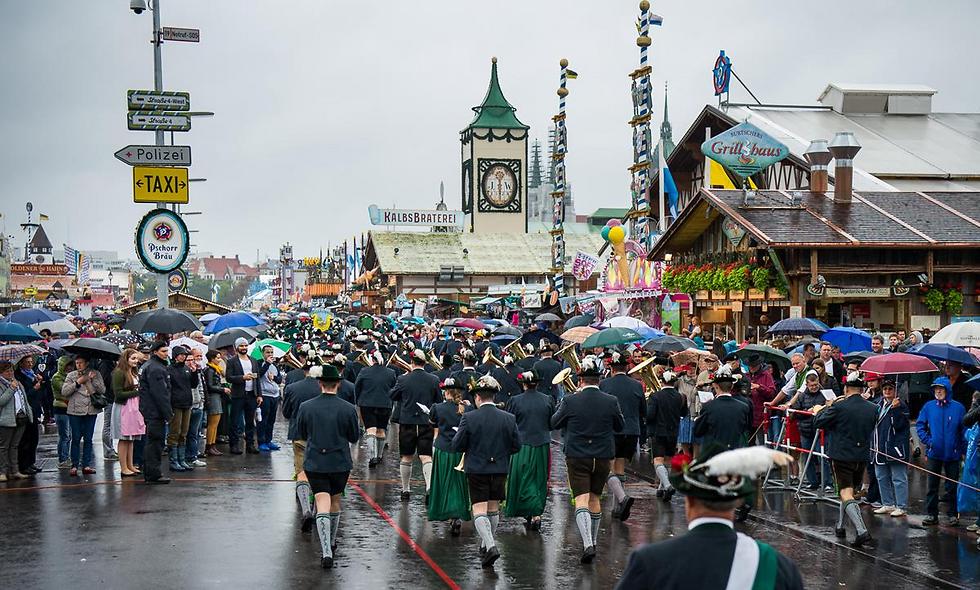פסטיבל הבירה "אוקטוברפסט" במינכן (צילום: Getty Images) (צילום: Getty Images)