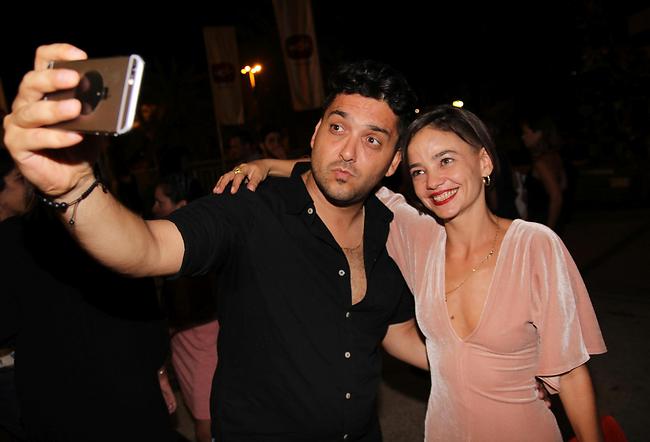 בואי נעשה סלפי לחן, שתקנא! (צילום: אור גפן) בואי נעשה סלפי לחן, שתקנא! (צילום: אור גפן)