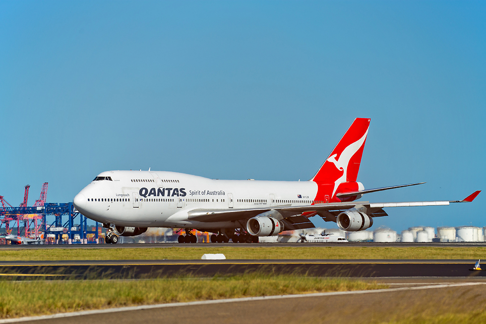 מטוס של חברת התעופה האוסטרלית קוואנטס  (צילום: shutterstock) (צילום: shutterstock)