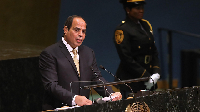 "קיימתי שיחה חשובה עם א-סיסי". נשיא מצרים (צילום: AFP) (צילום: AFP)
